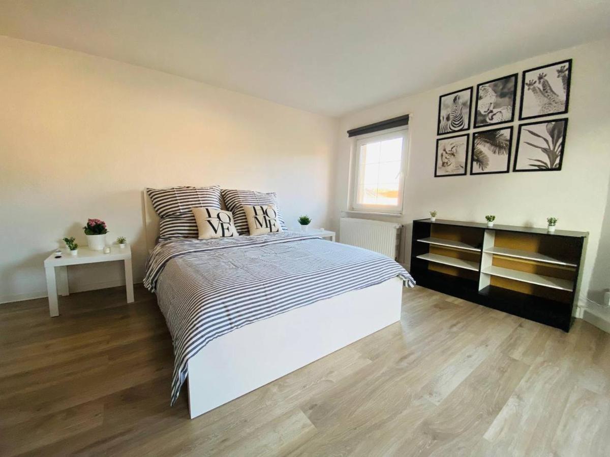 Xxl Ruhiges Sofa Freital Am Fluss Dresden Apartment Екстериор снимка